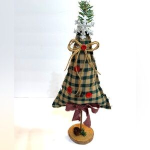 New Handmade OOAK 14.5” Green Plaid Country Christmas Tree w Snowflake